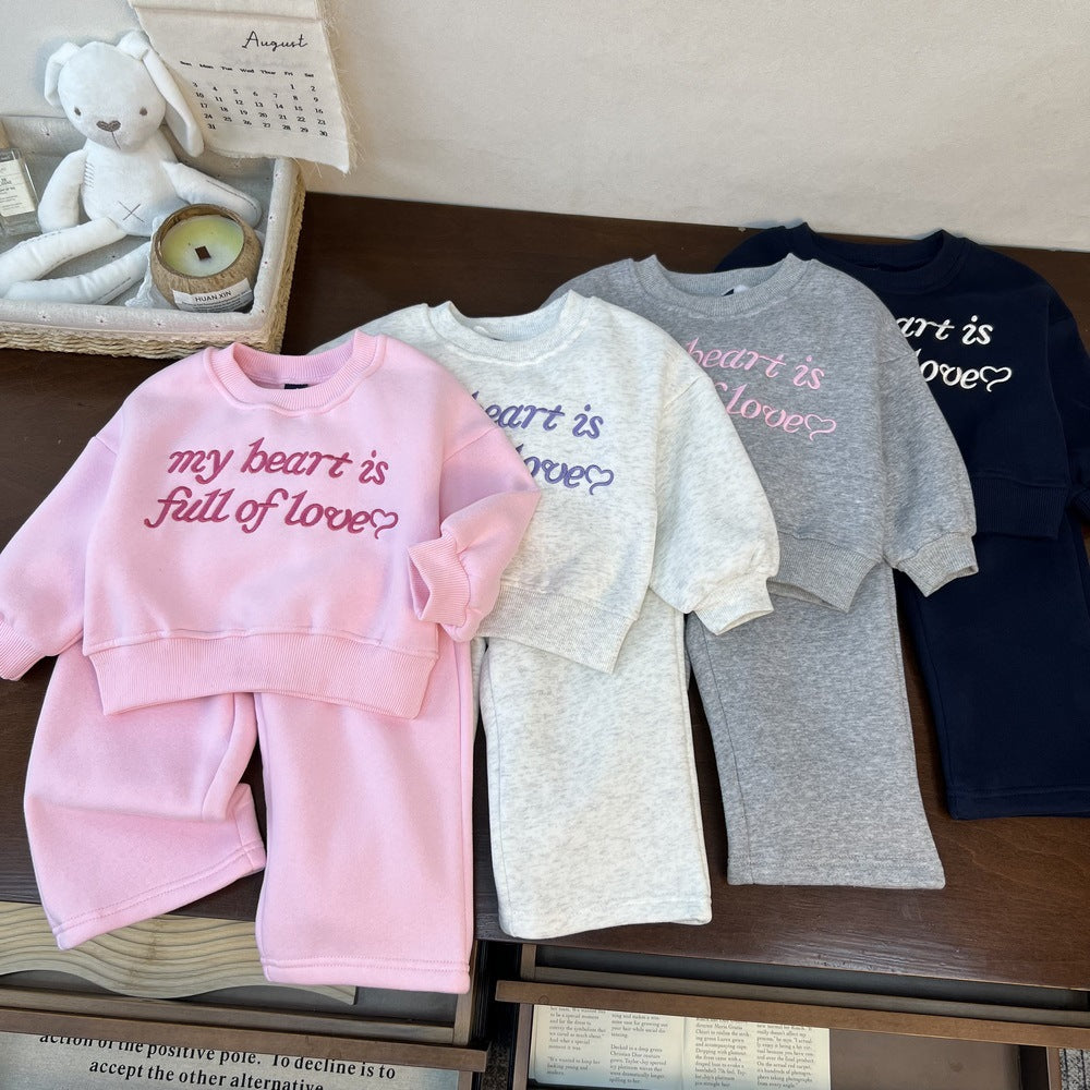 Two piece set of hoodies and pants for boys and girls