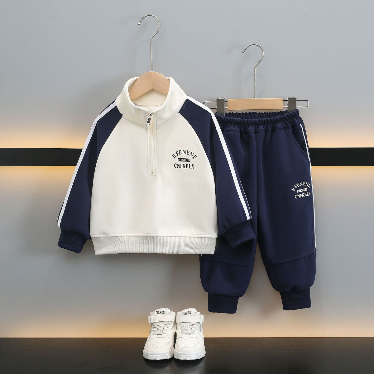 Boy Contrast Zip Pullover Top & Jogger Pants Set