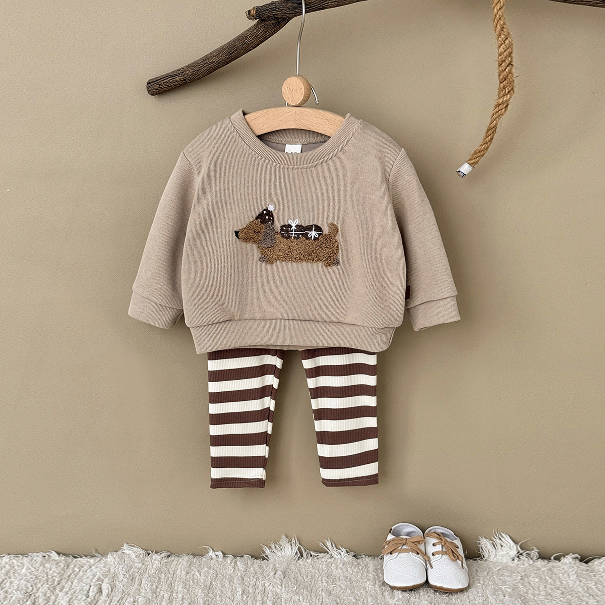Cute puppy patch hoodie striped pants set