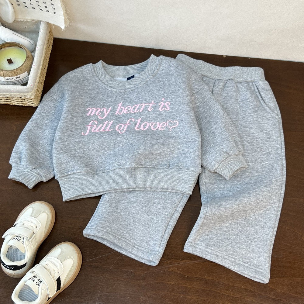 Two piece set of hoodies and pants for boys and girls