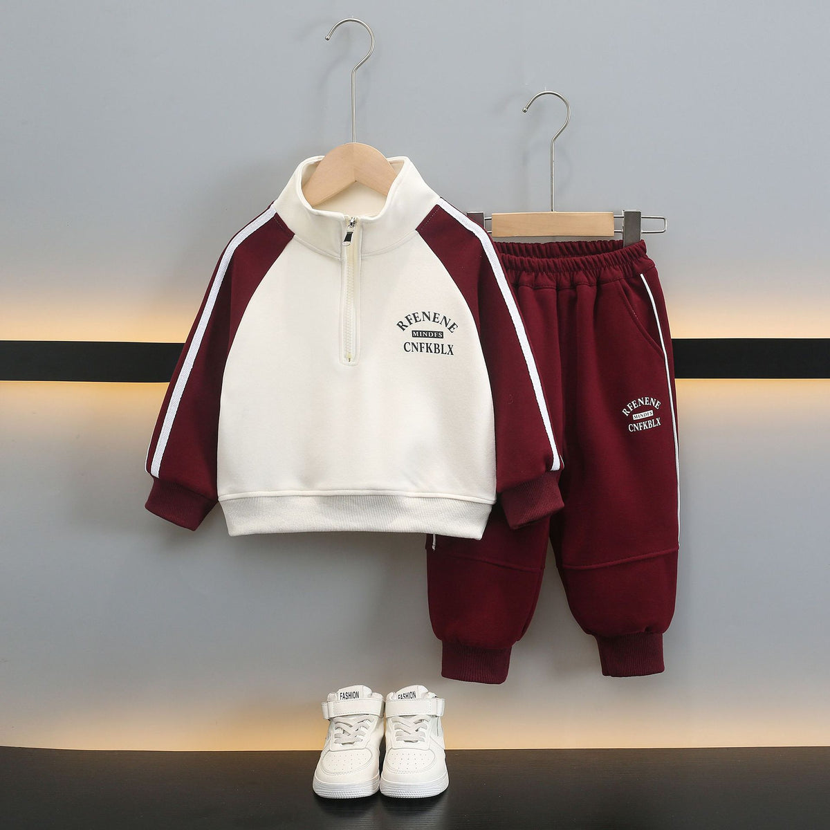 Boy Contrast Zip Pullover Top & Jogger Pants Set